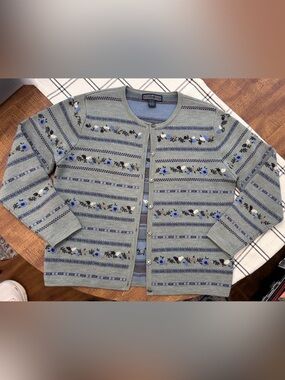 Vintage 100% Wool Sweater by Herman Geist Women’s Large Embroidered Floral